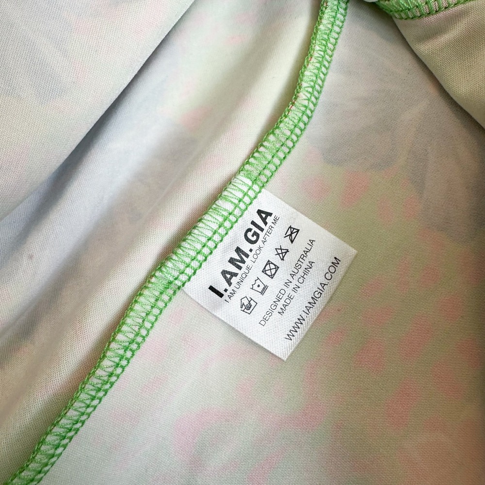 I AM GIA | Antheia Hibiscus Print Mini Skirt Green Purple size Medium - Picture 8 of 9